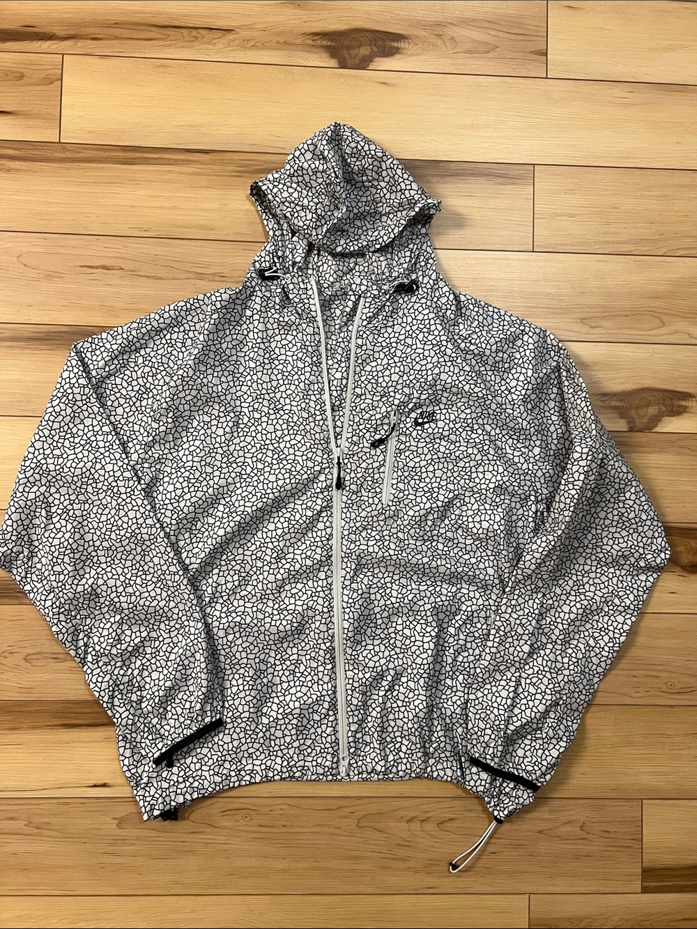 Nike White & Black Patterned Lightweight Hooded Jacket